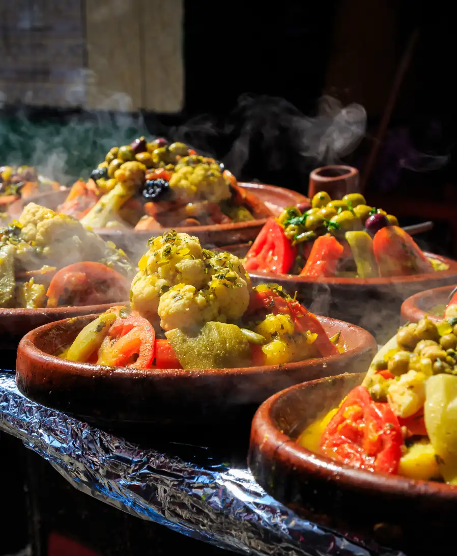 Tajines de légumes avec vapeur
